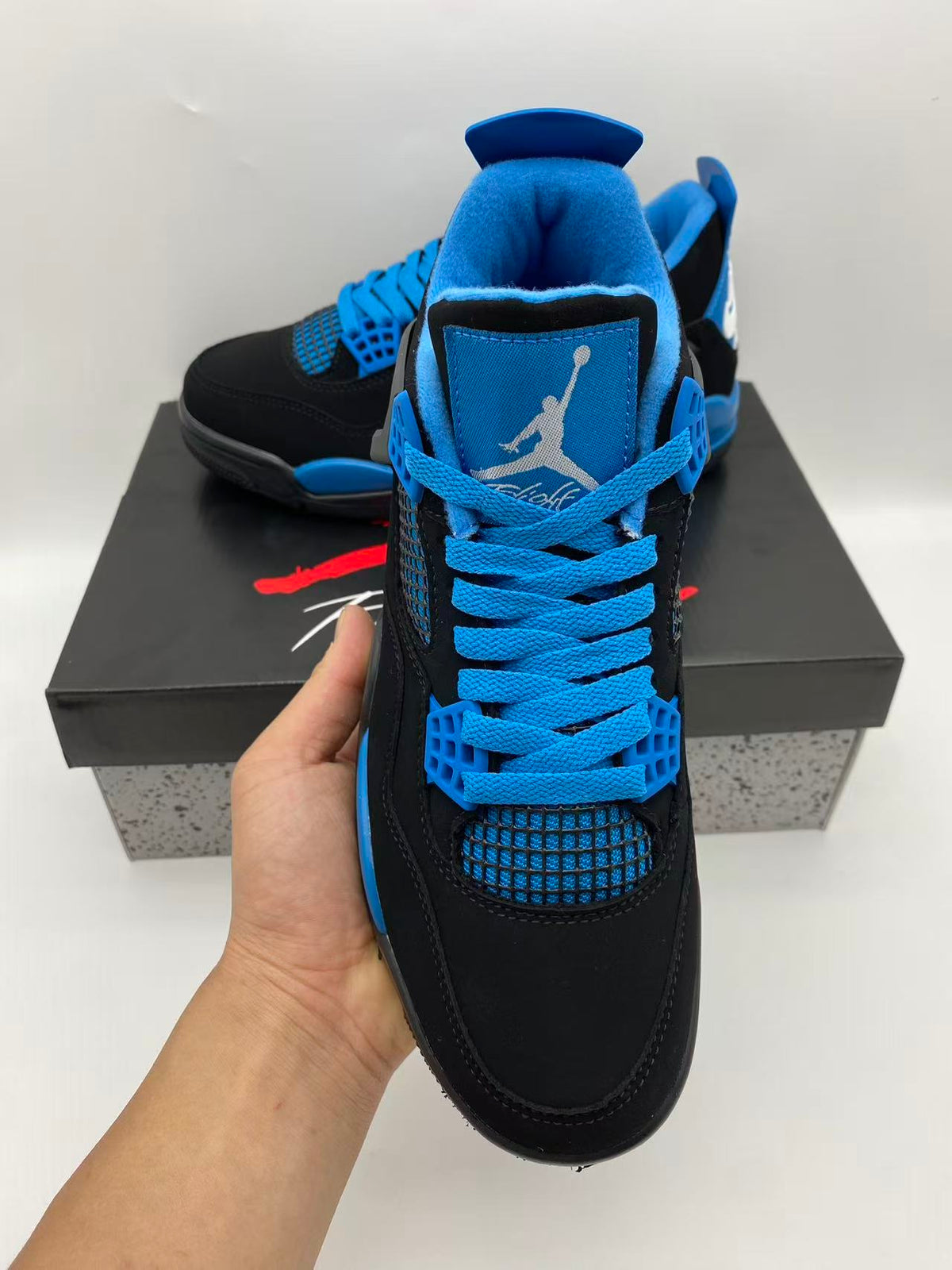 Jordan 4